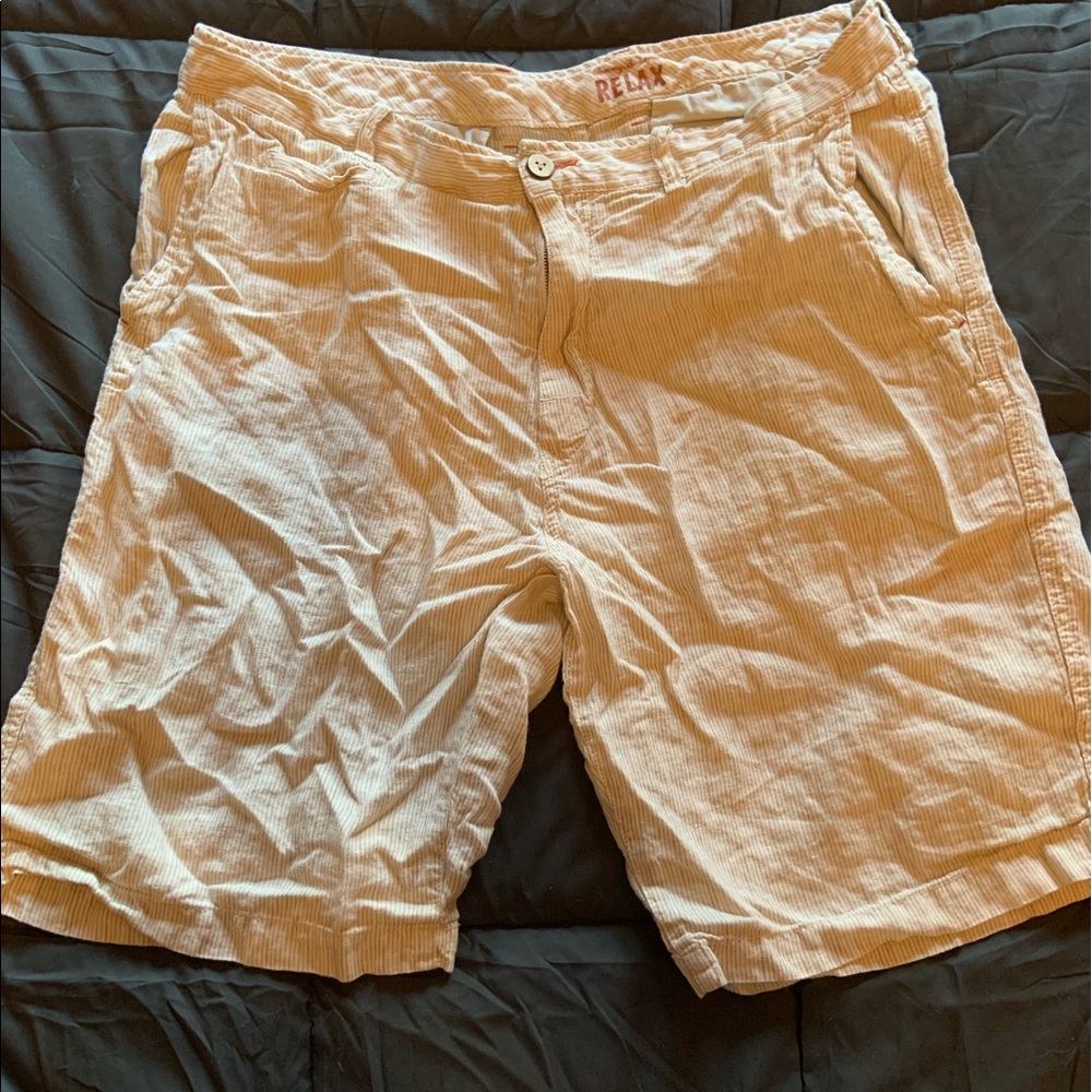men’s tommy bahama tan shorts